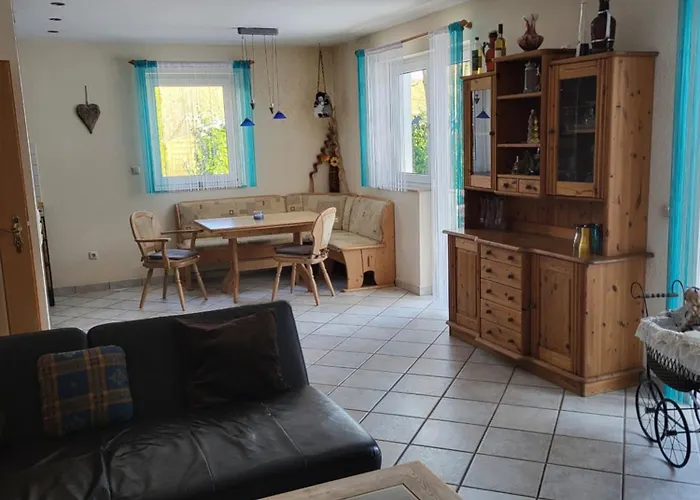 Kiefernwald דירה מכרניך